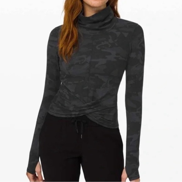 LULULEMON Black Grey Camo Melodic Movement Long Sleeve Top 4 A13‎ - Picture 1 of 9